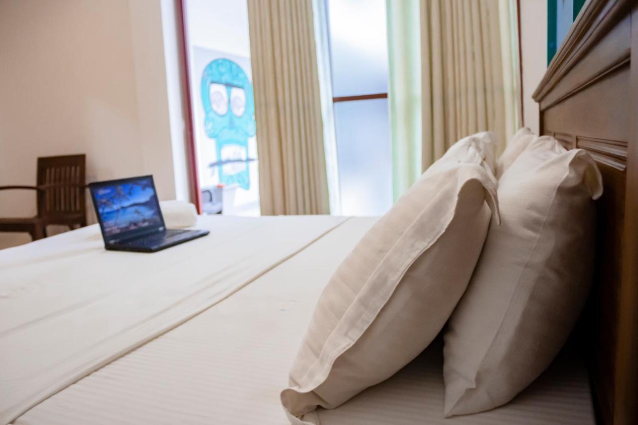 Hostel Surf & Party Weligama Zewnętrze zdjęcie