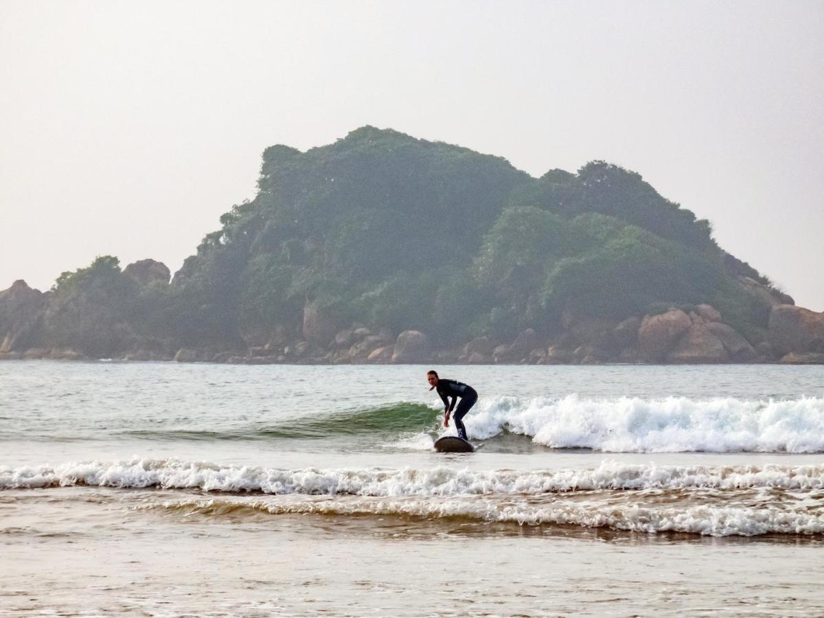 Hostel Surf & Party Weligama Zewnętrze zdjęcie