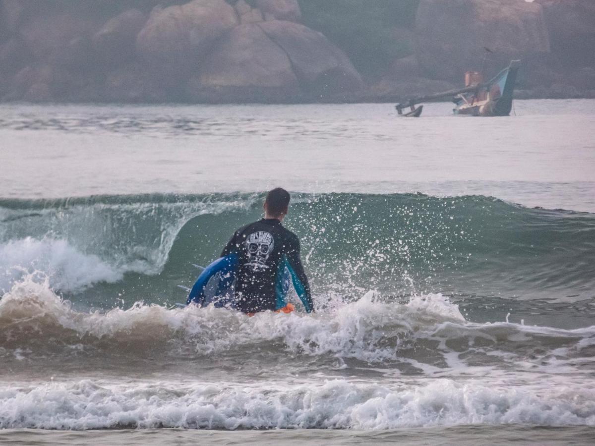 Hostel Surf & Party Weligama Zewnętrze zdjęcie